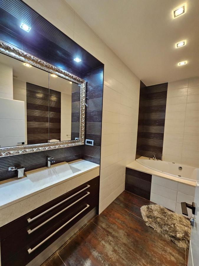 Azzuro Apartment Self Check In Rijeka Exterior foto